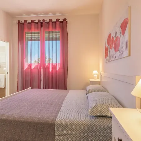 לינה וארוחת בוקר La Vecchia Tortuga 3*